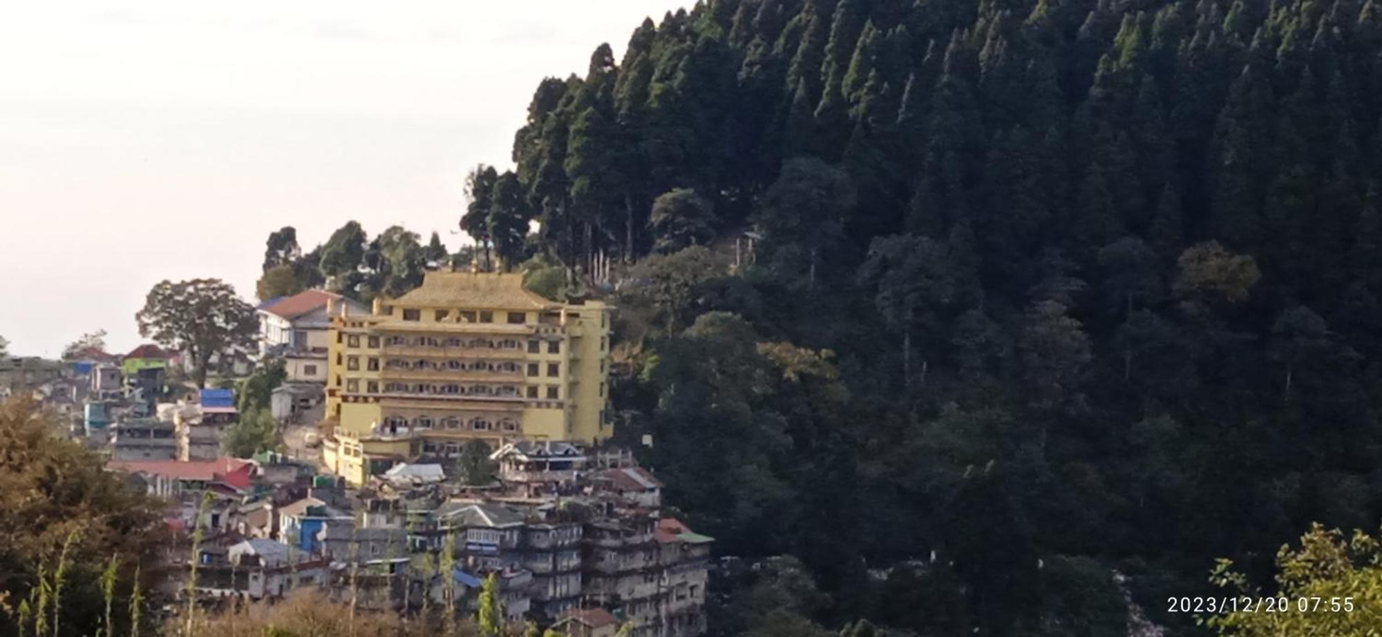 Lama Homestay Дарджилинг Экстерьер фото